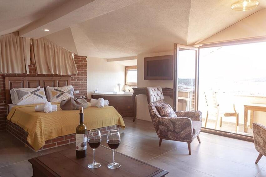 Cunda Taş Konak Otel