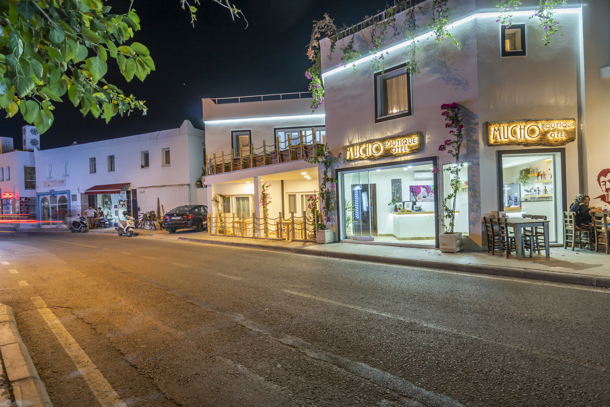 Mucho Boutique Hotel