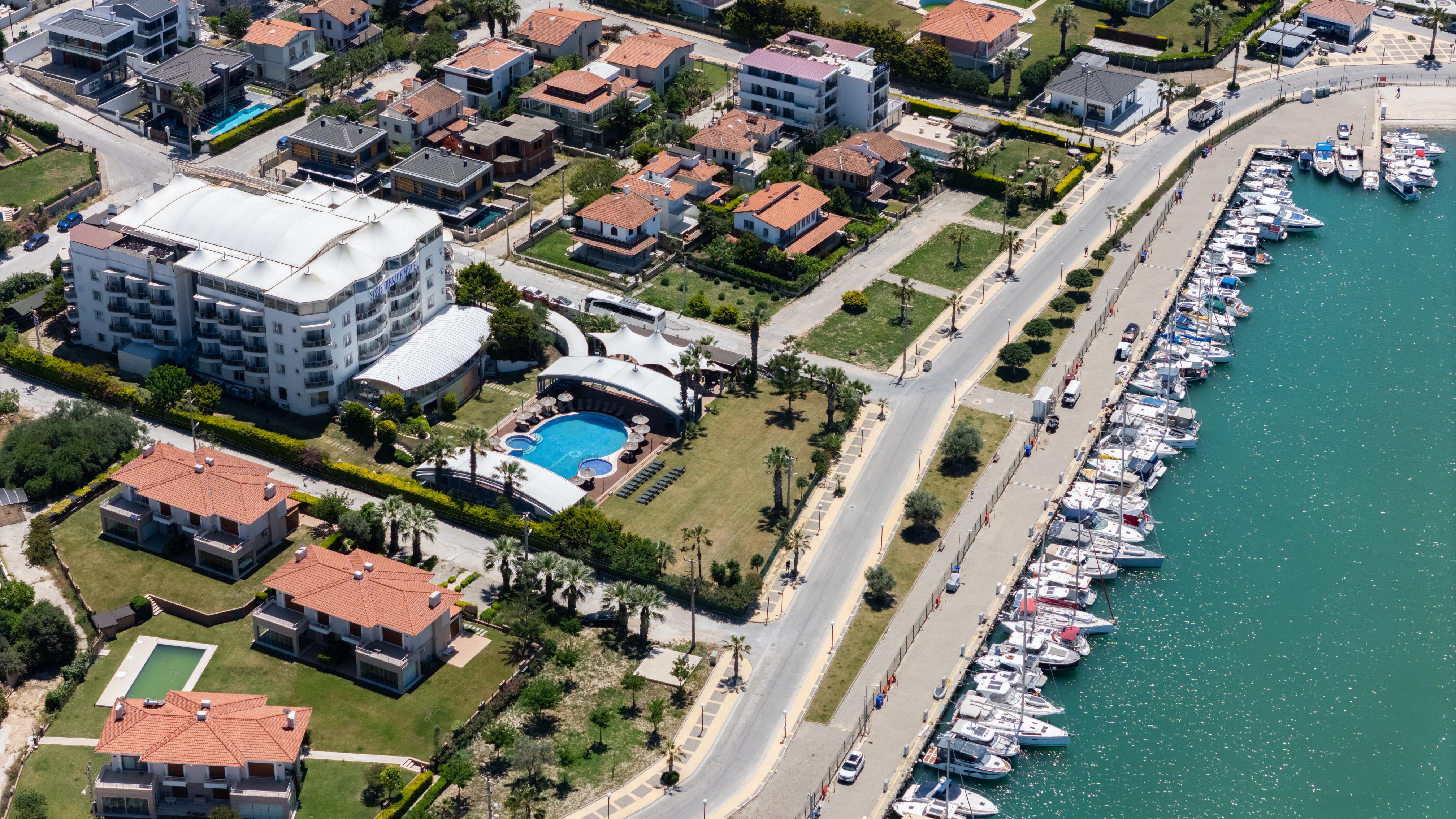Sisus Marina Genel Görünüm 1