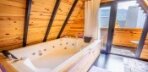 Jakuzili Deluxe Bungalov Görseli