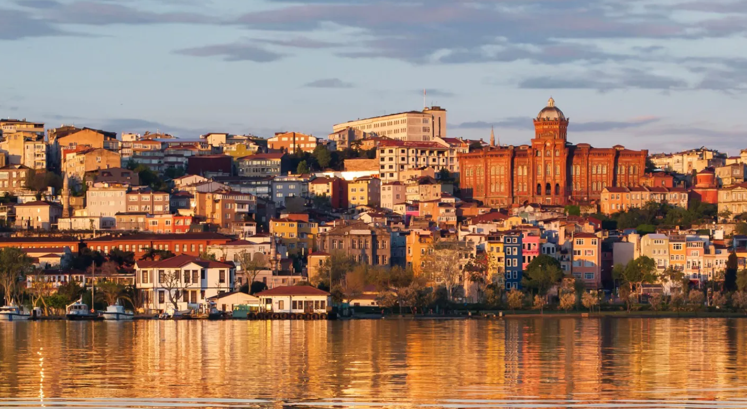 Rixos Tersane İstanbul + Nickelodeon Play Tersane Access · 52
