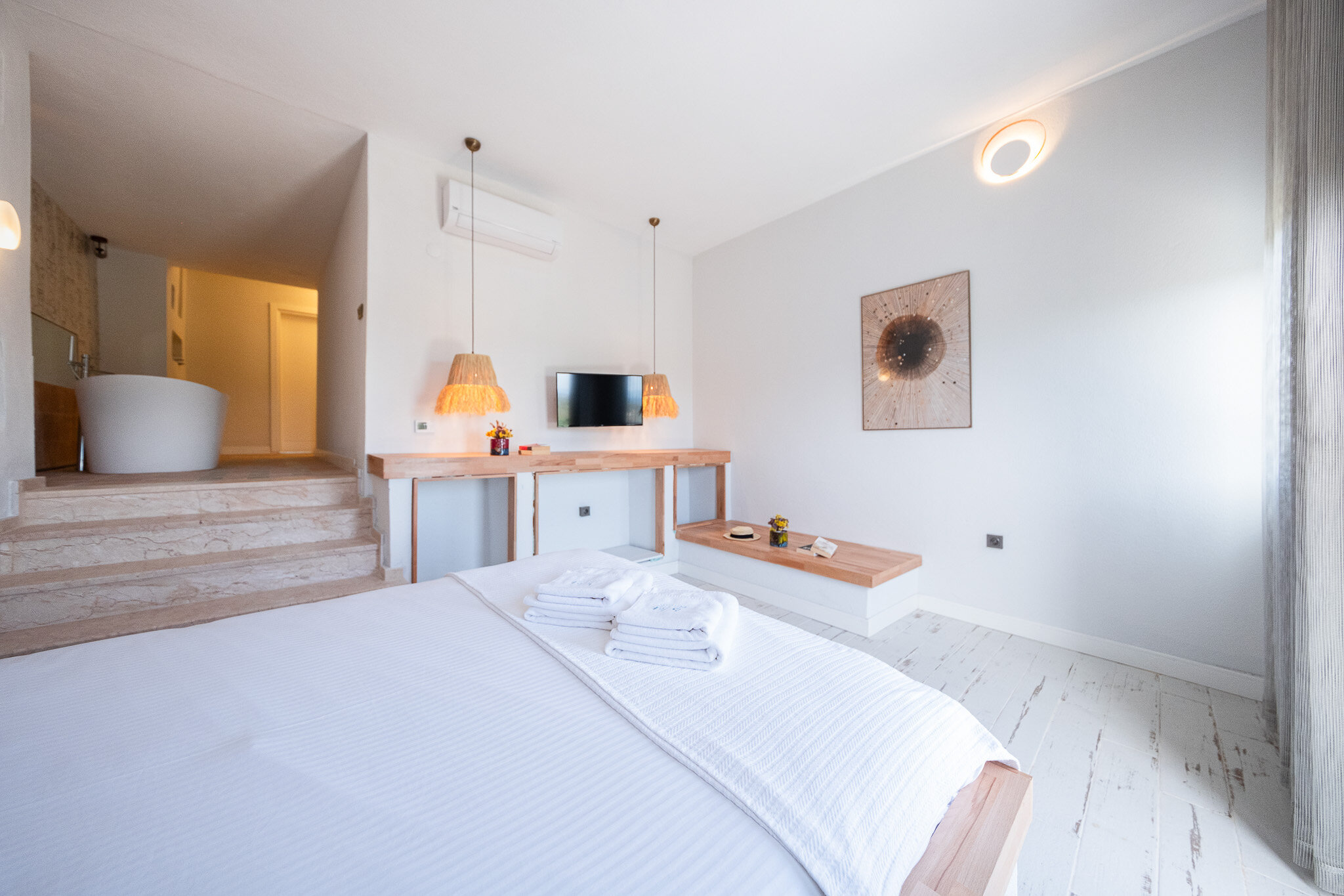 Deniz Manzaralı Verandalı Deluxe Oda