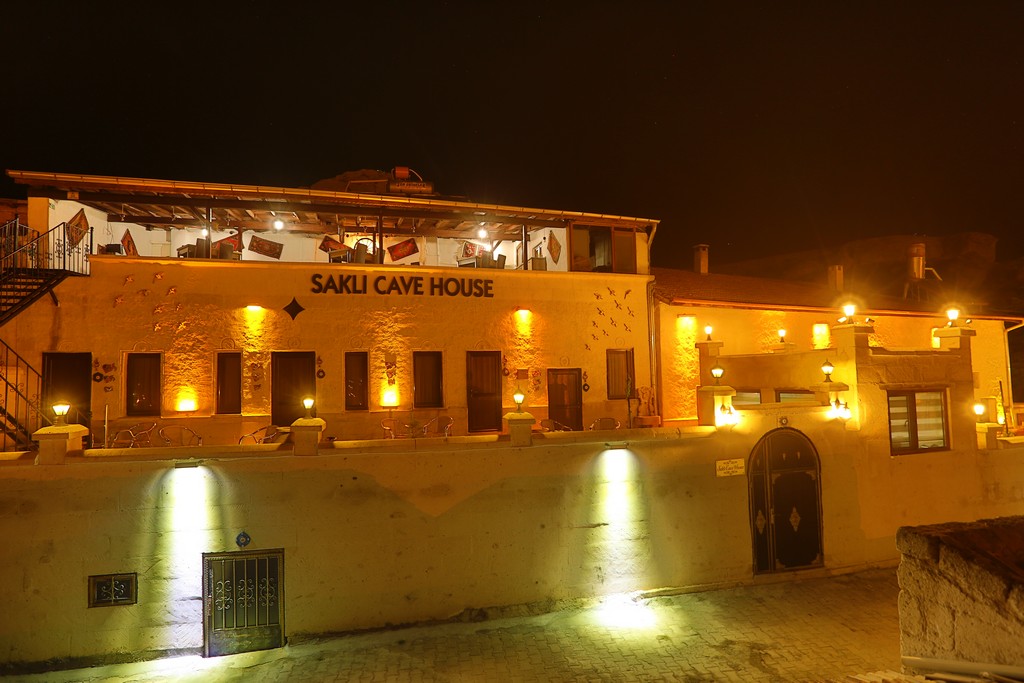 Saklı Cave House