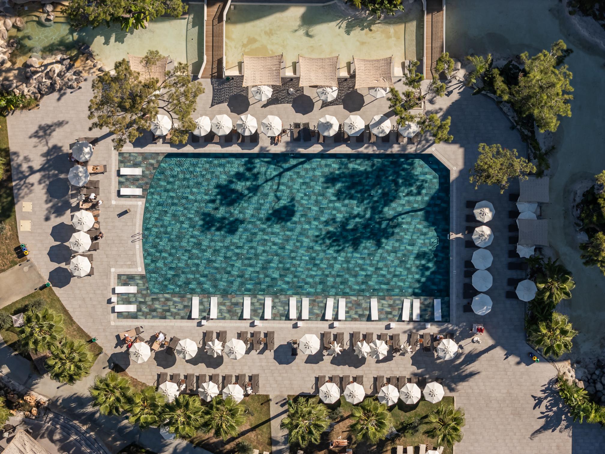 Berry Blue Hotel