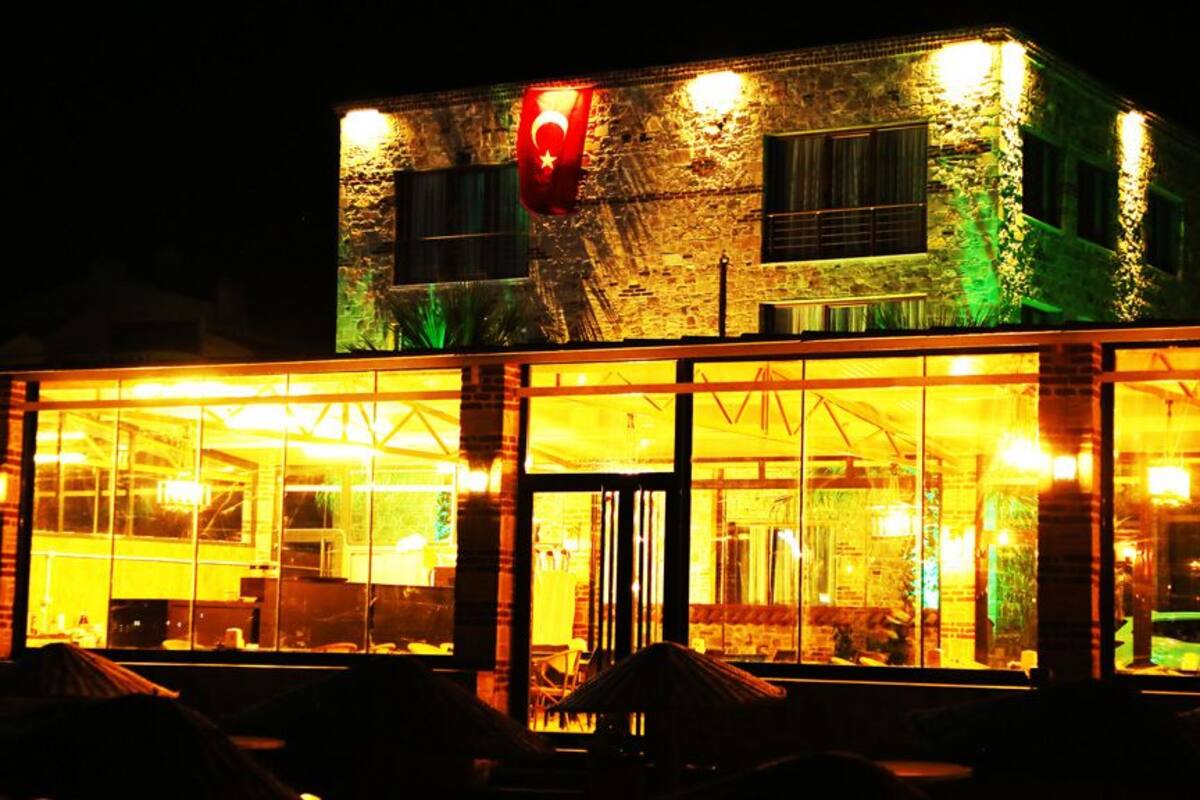 Cunda Aksaç Otel
