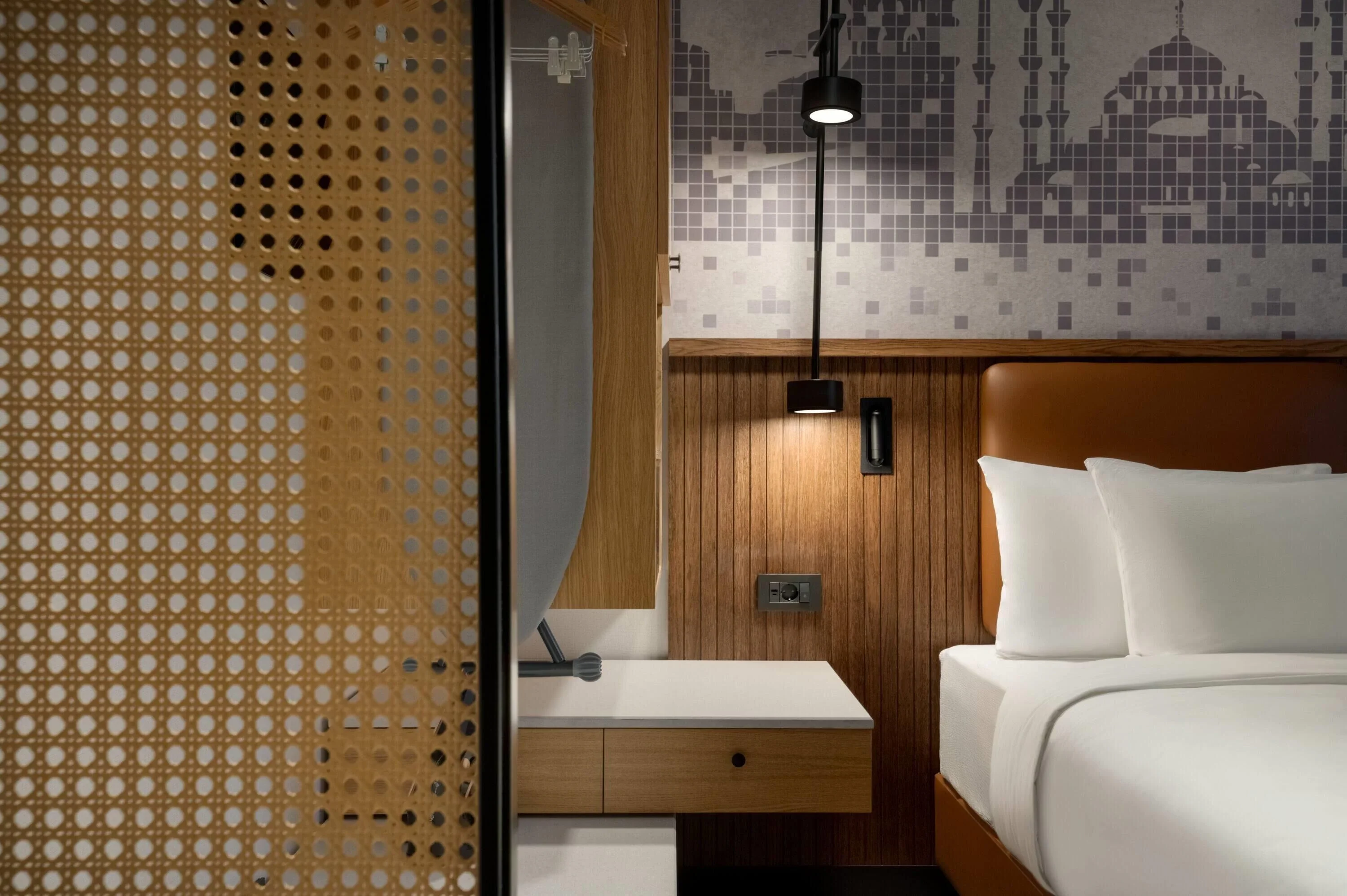 Deluxe Room with City View