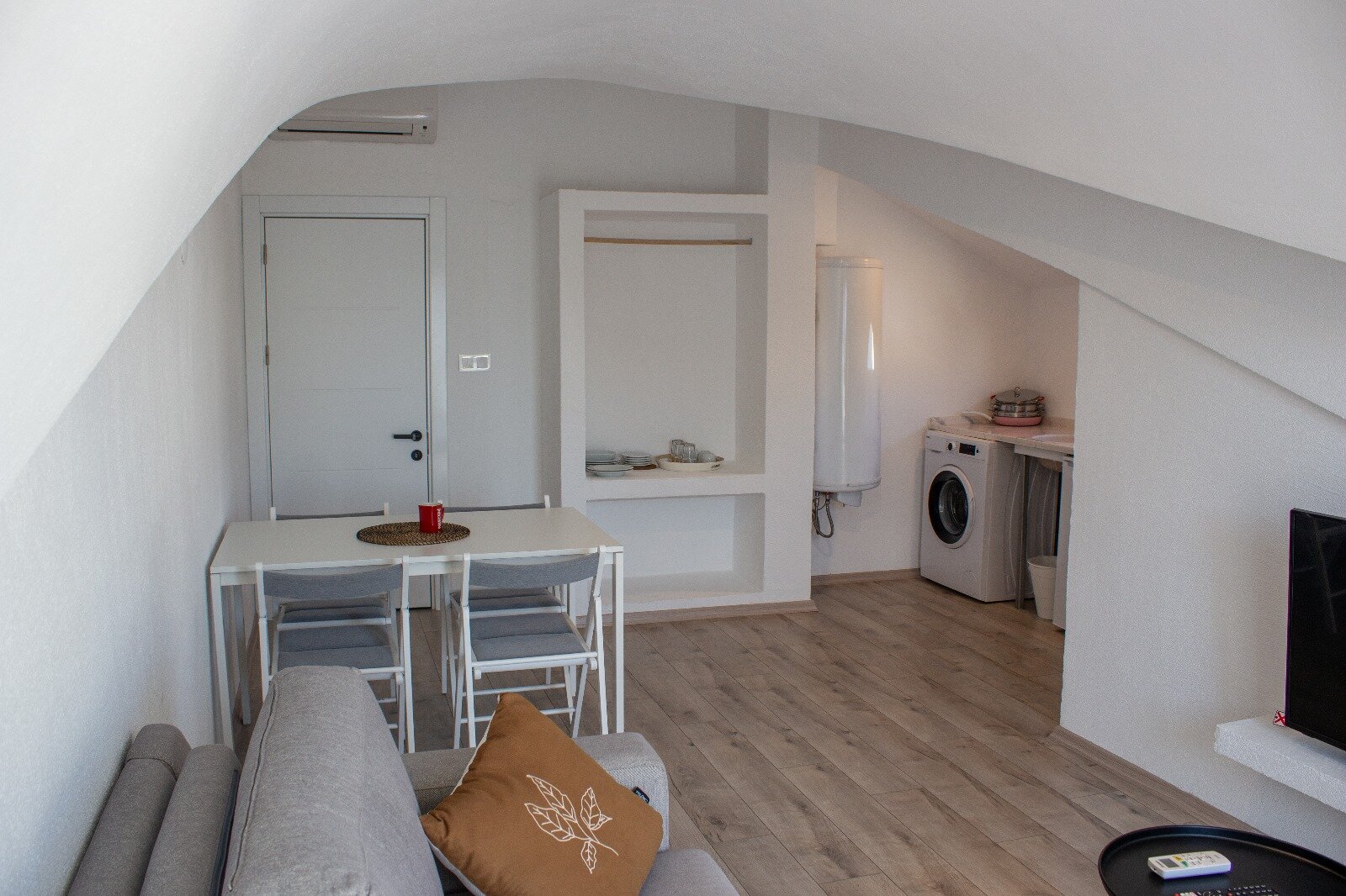Aloha Suites Mediterranean · 79