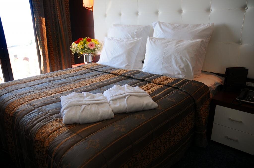 Paradise İsland Hotel · 9