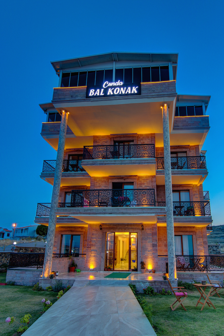 Cunda Bal Konak