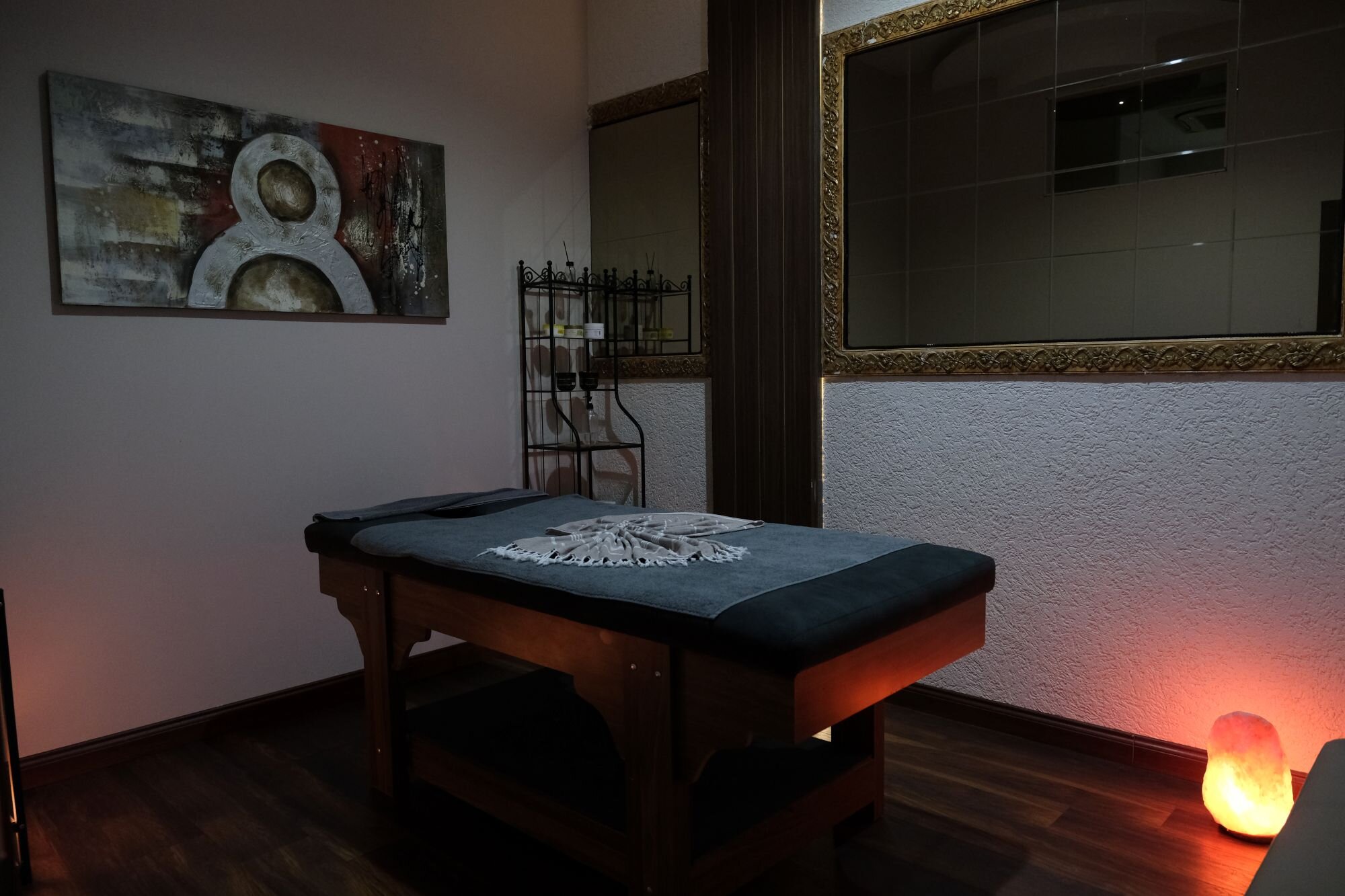 Boris Hotel · 40