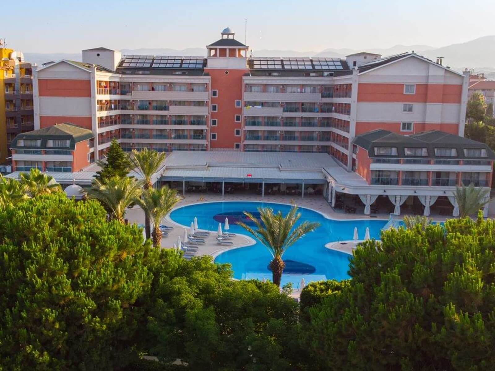 İnsula Resort & Spa Hotel