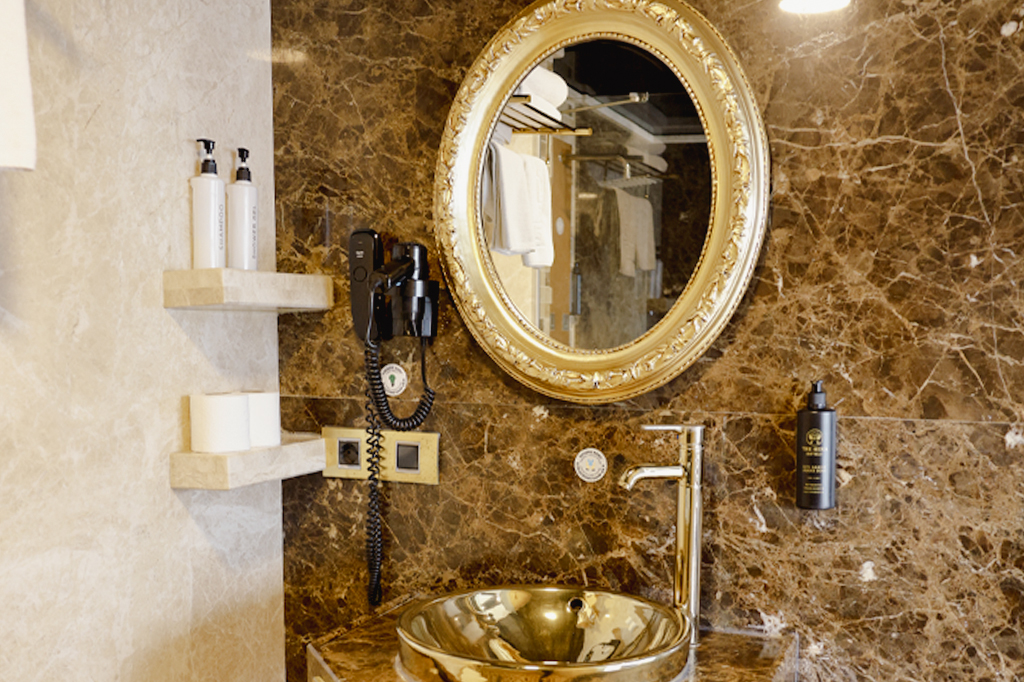 Superior Balkonlu Oda (Balkonlu)