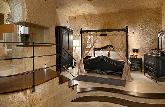 Seraphim Cave Suites & Spa