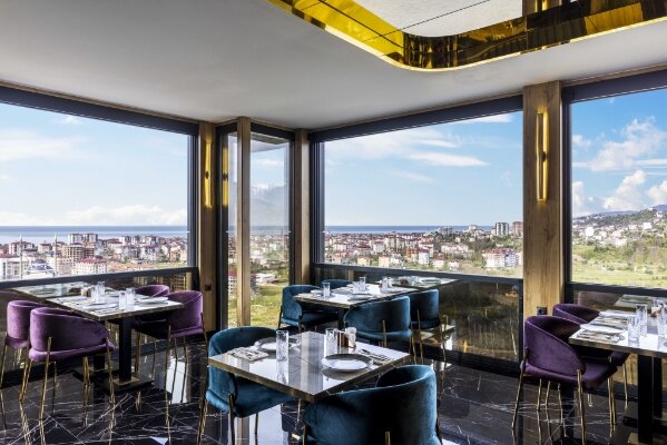 Rossi Luxury Hotel