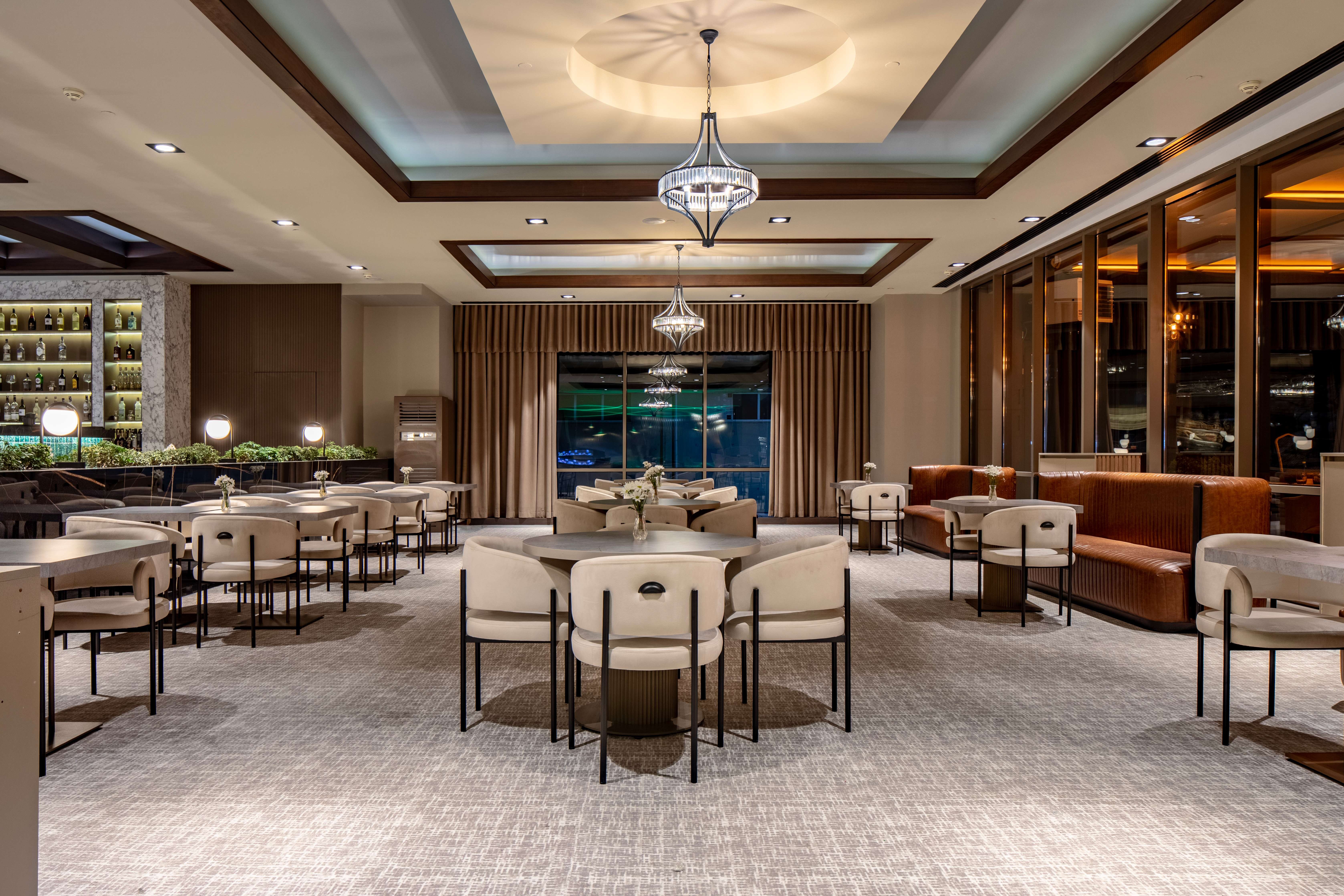 Grand Harilton Hotel · 63