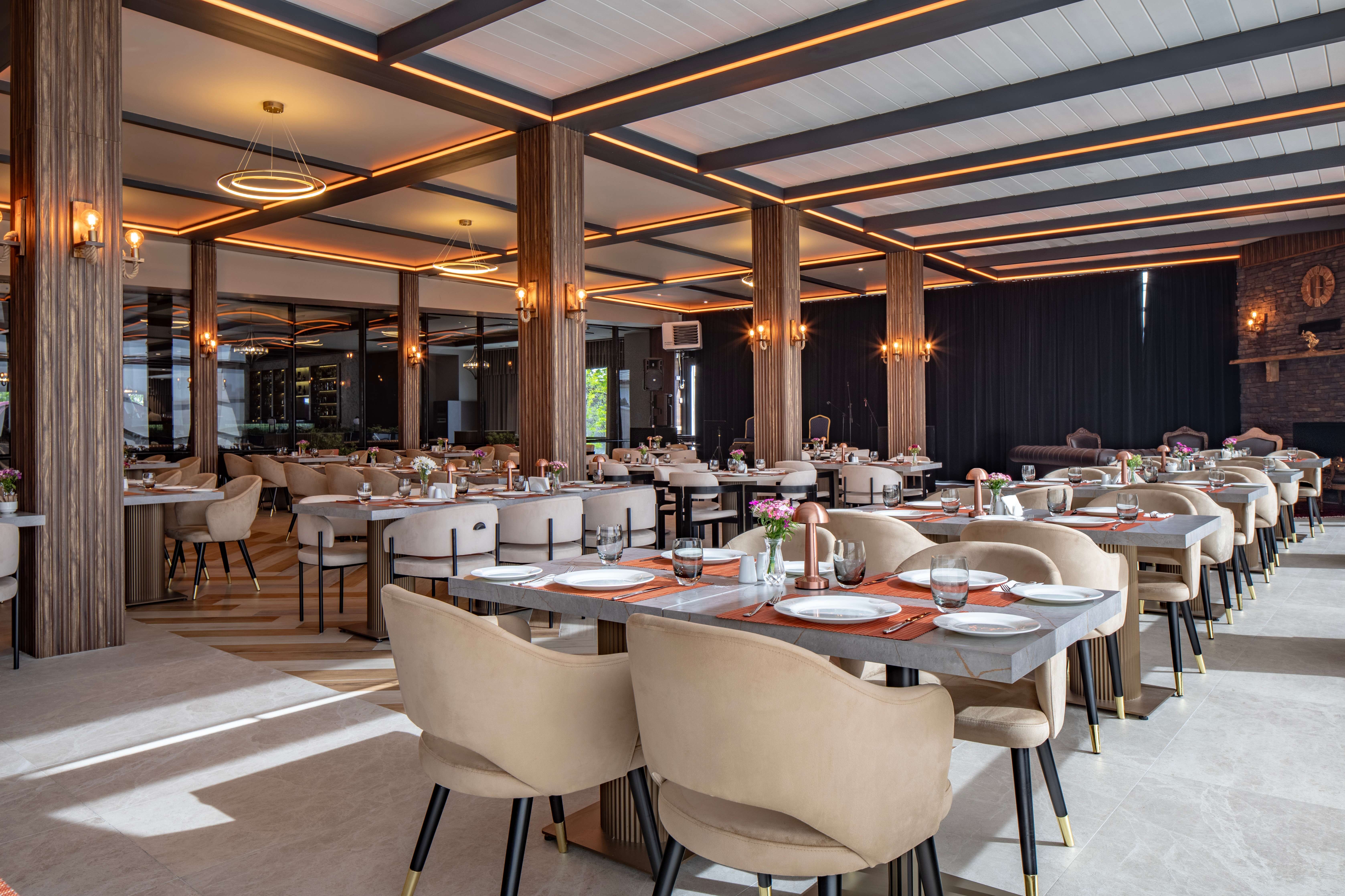 Grand Harilton Hotel · 69