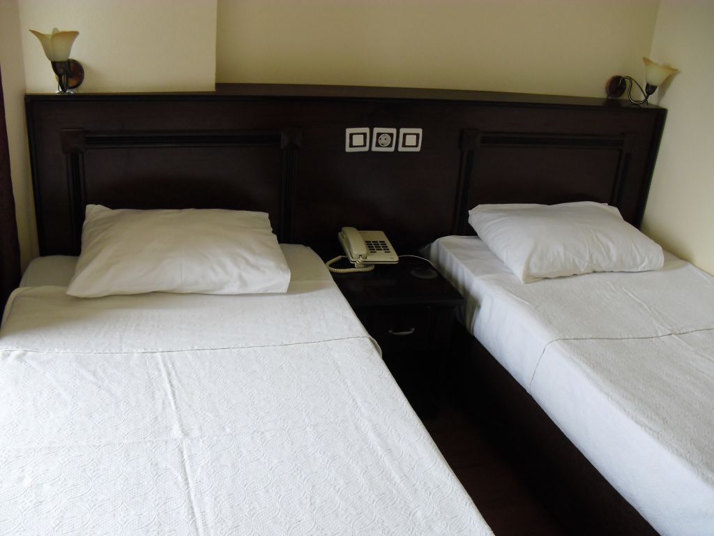 Anerissa Hotel