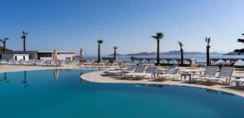 Veluna Beach Resort