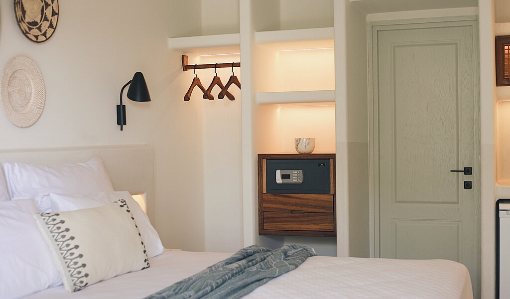 Pilos Suites