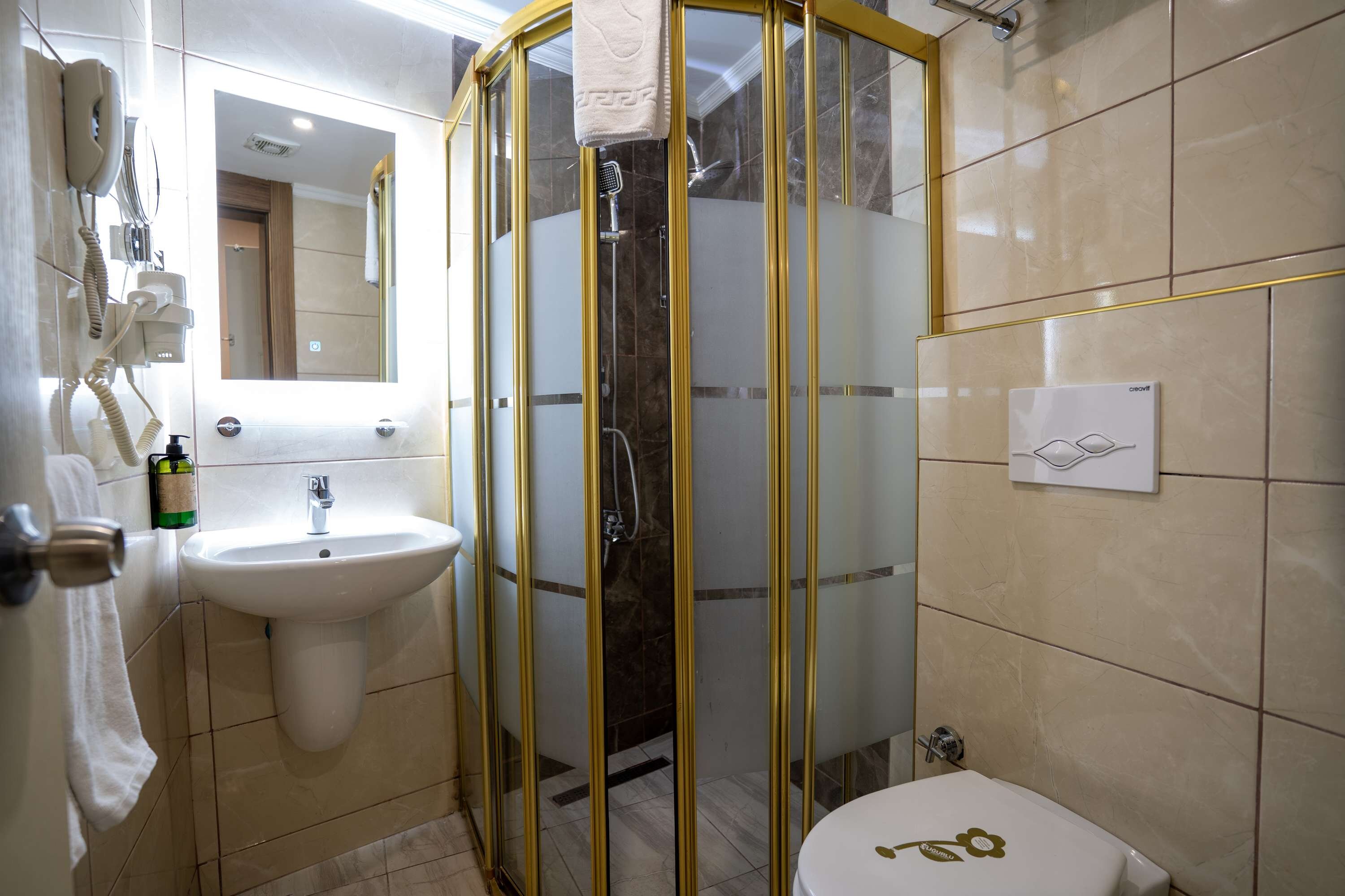 Uğurlu Hotel · 9