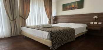 Paperon Hotel · 40
