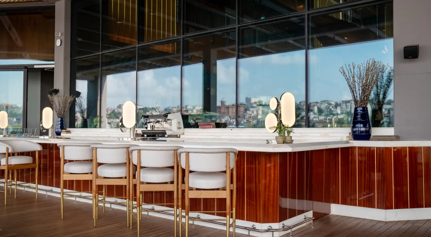 Rixos Tersane İstanbul + Nickelodeon Play Tersane Access · 61