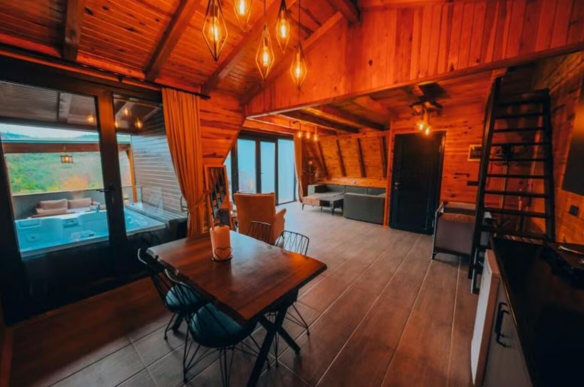 Deluxe Bungalov