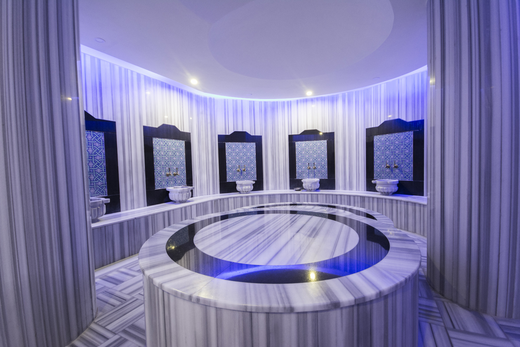 Laguna Beach Alya Resort & Spa