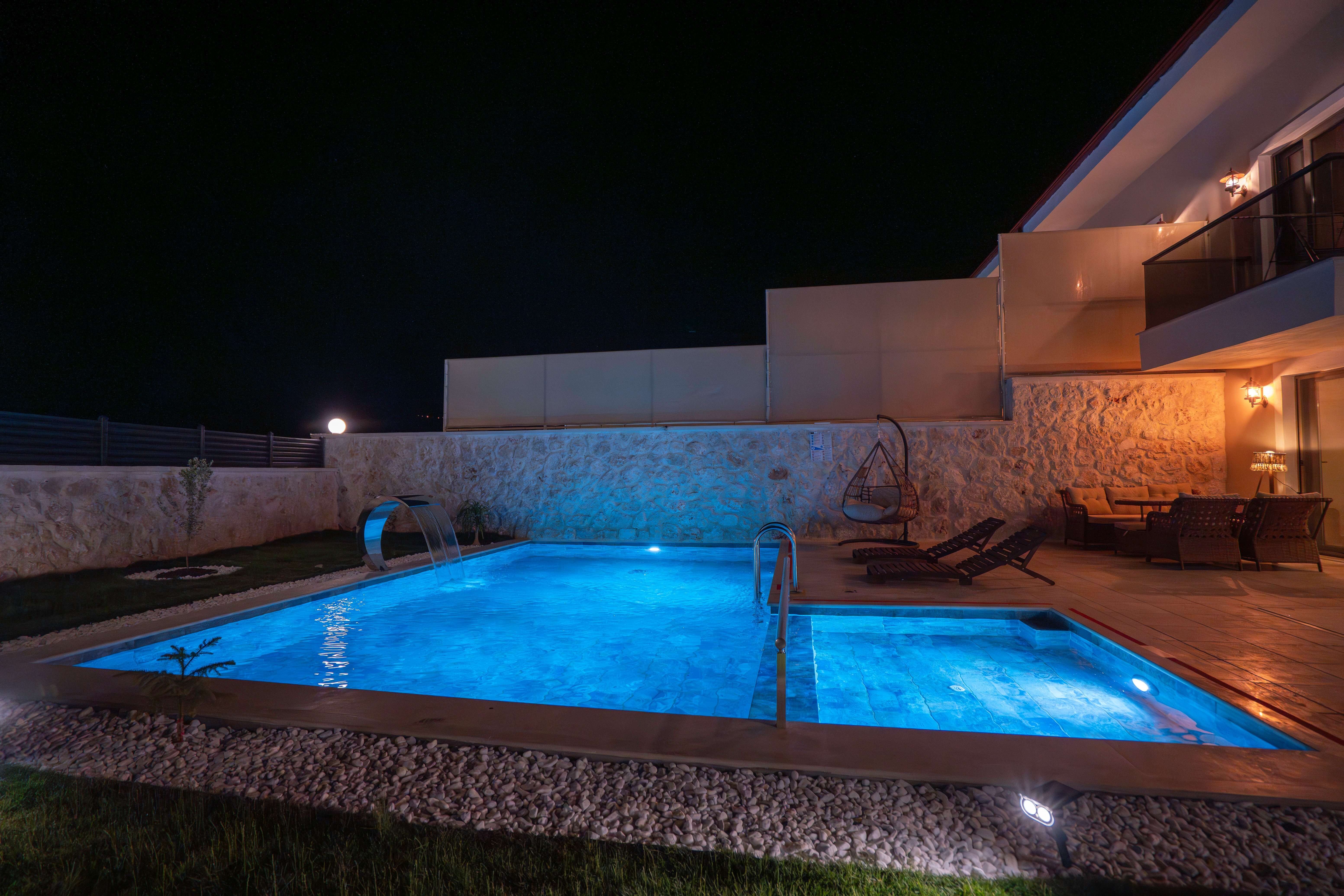 Havuzlu Villa  1