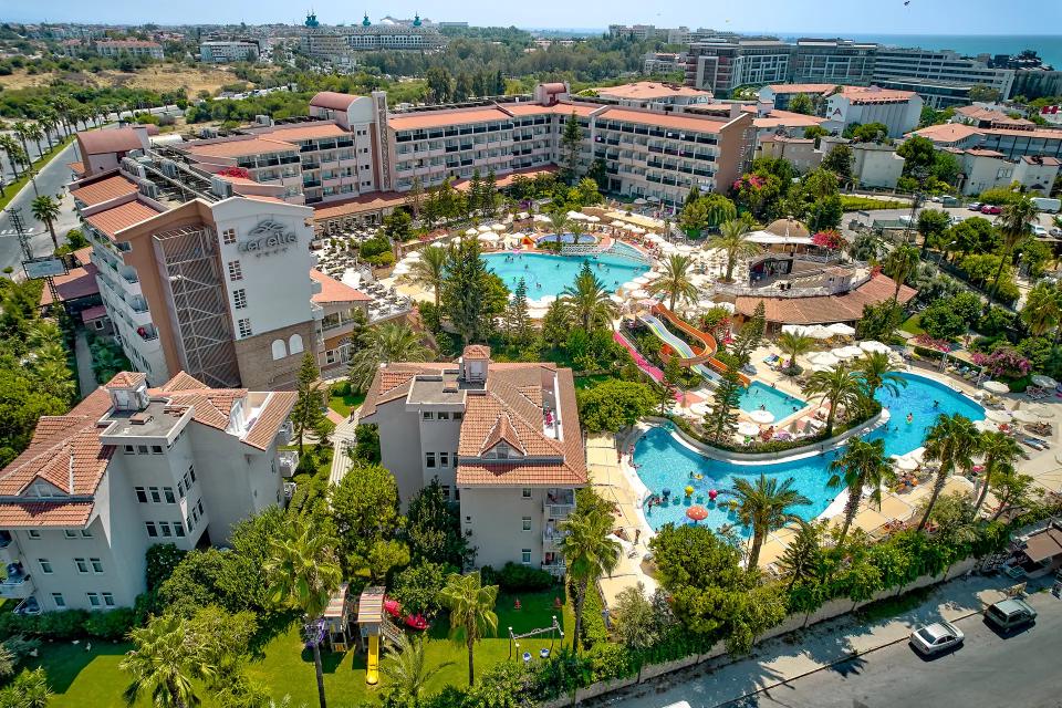 Seaden Corolla Hotel