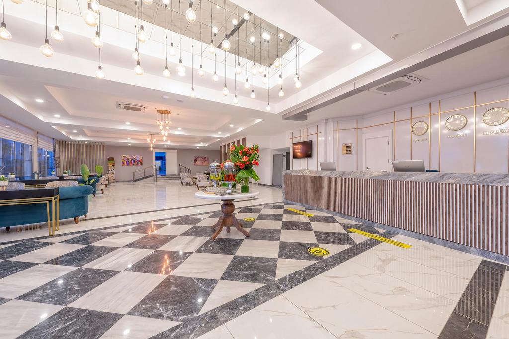 Lavia Hotel Lara
