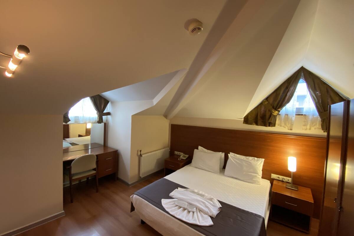 Triada Hotel Gayrettepe