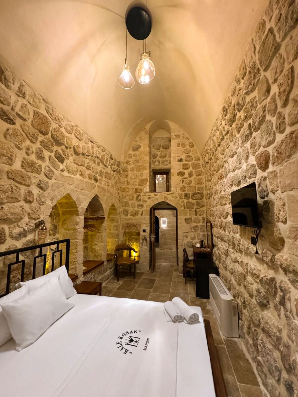 Midyat - Avlu Manzaralı Oda