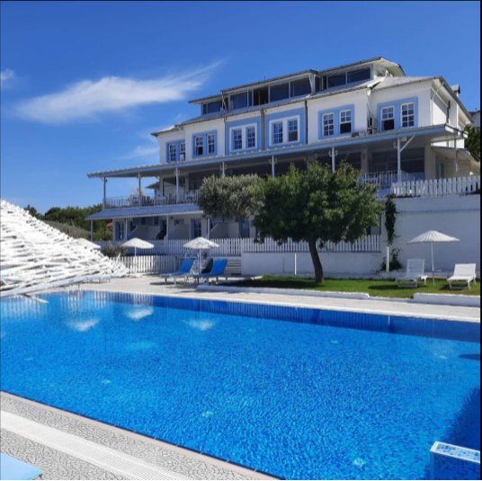 Thea Teos Otel