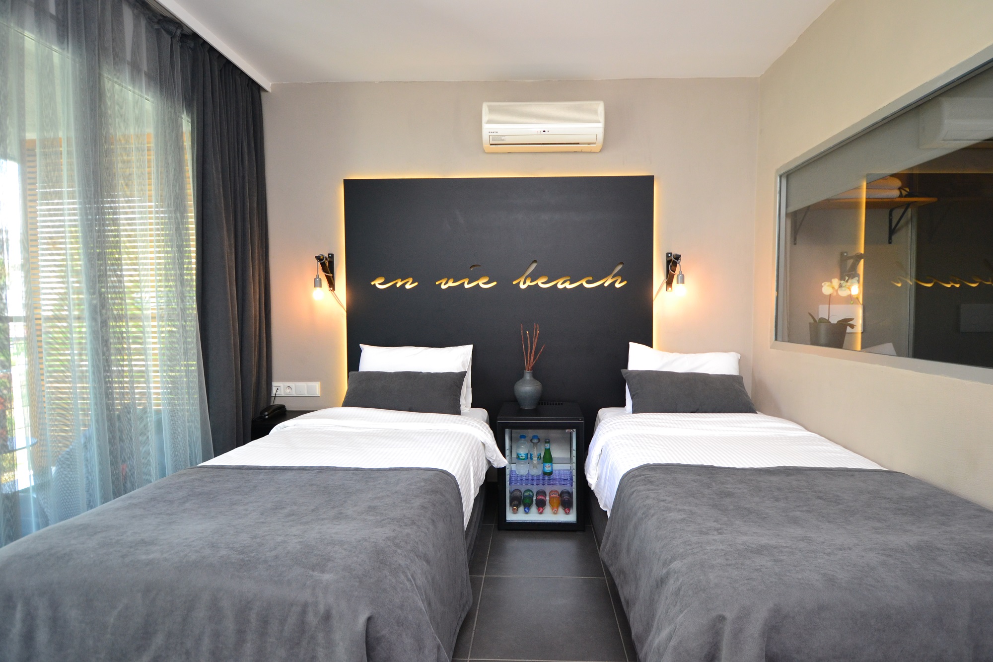 En Vie Beach Boutique Hotel