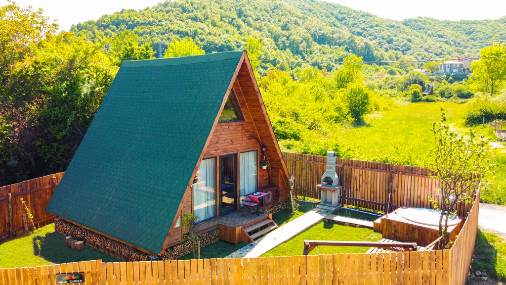 Villa, Bahçe Manzaralı
