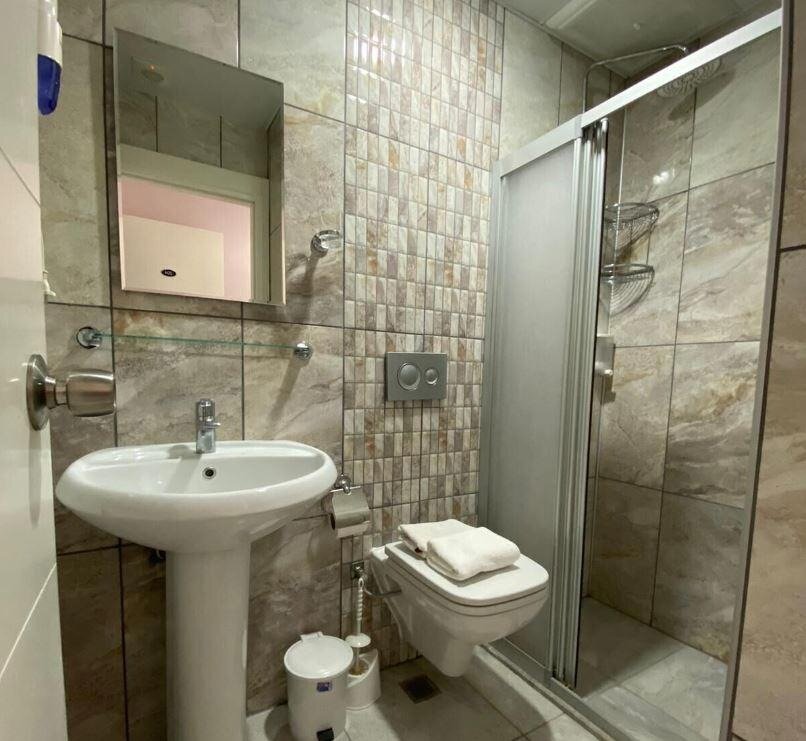 Beachway Hotel · 18