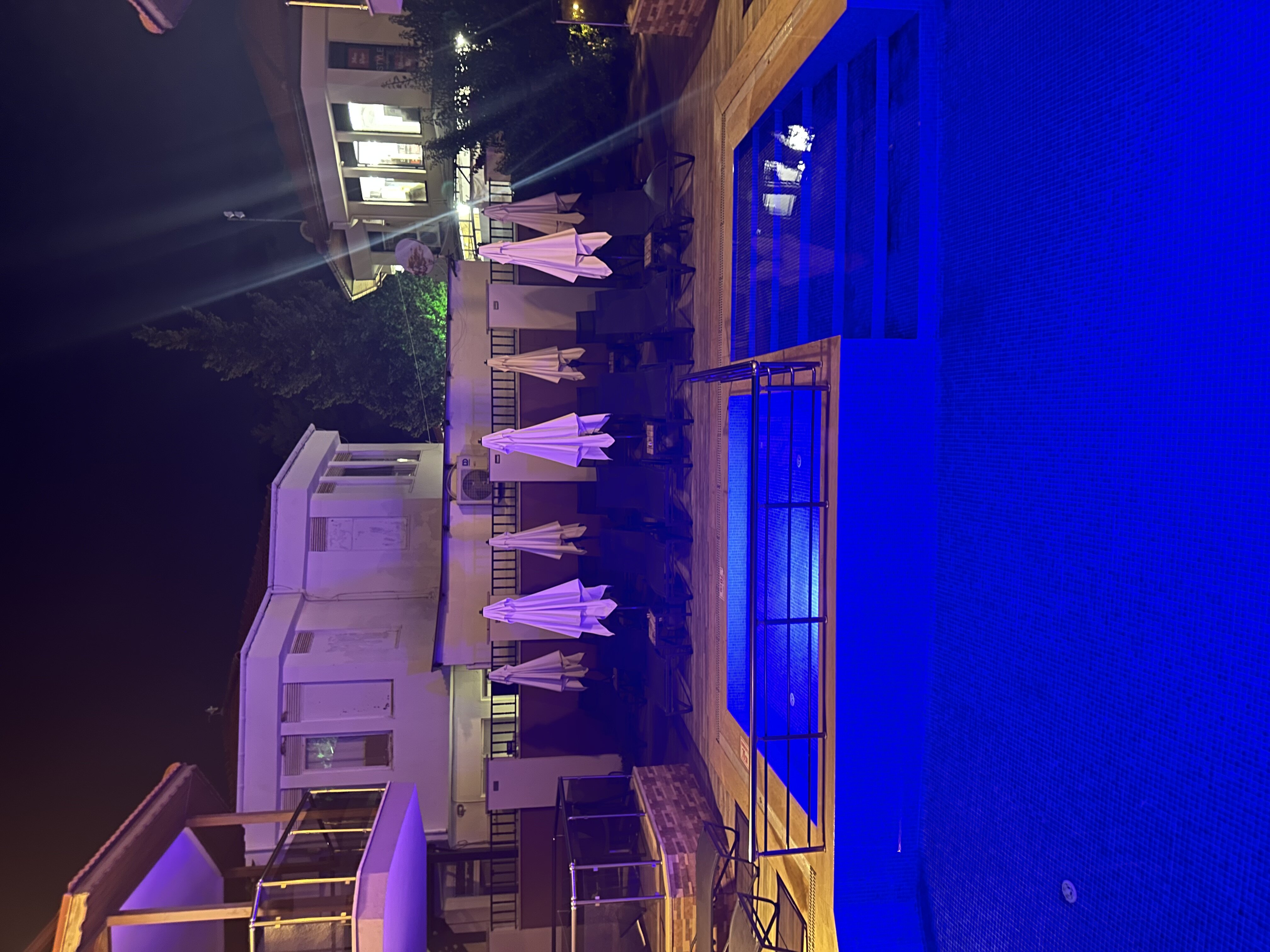 Dolphin Apart Hotel
