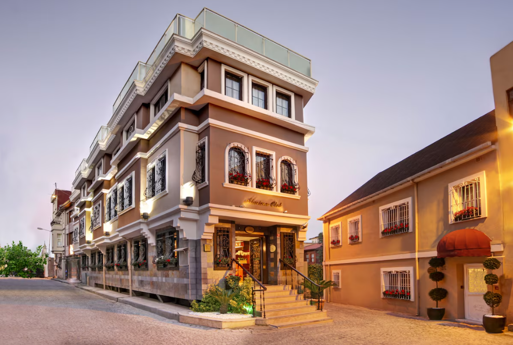 Almina Hotel