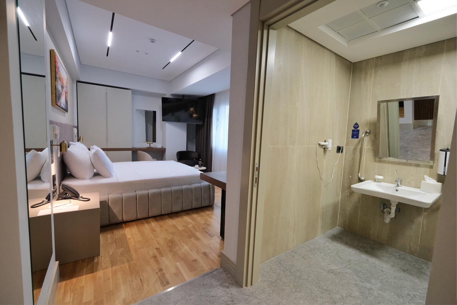Handicapped Room