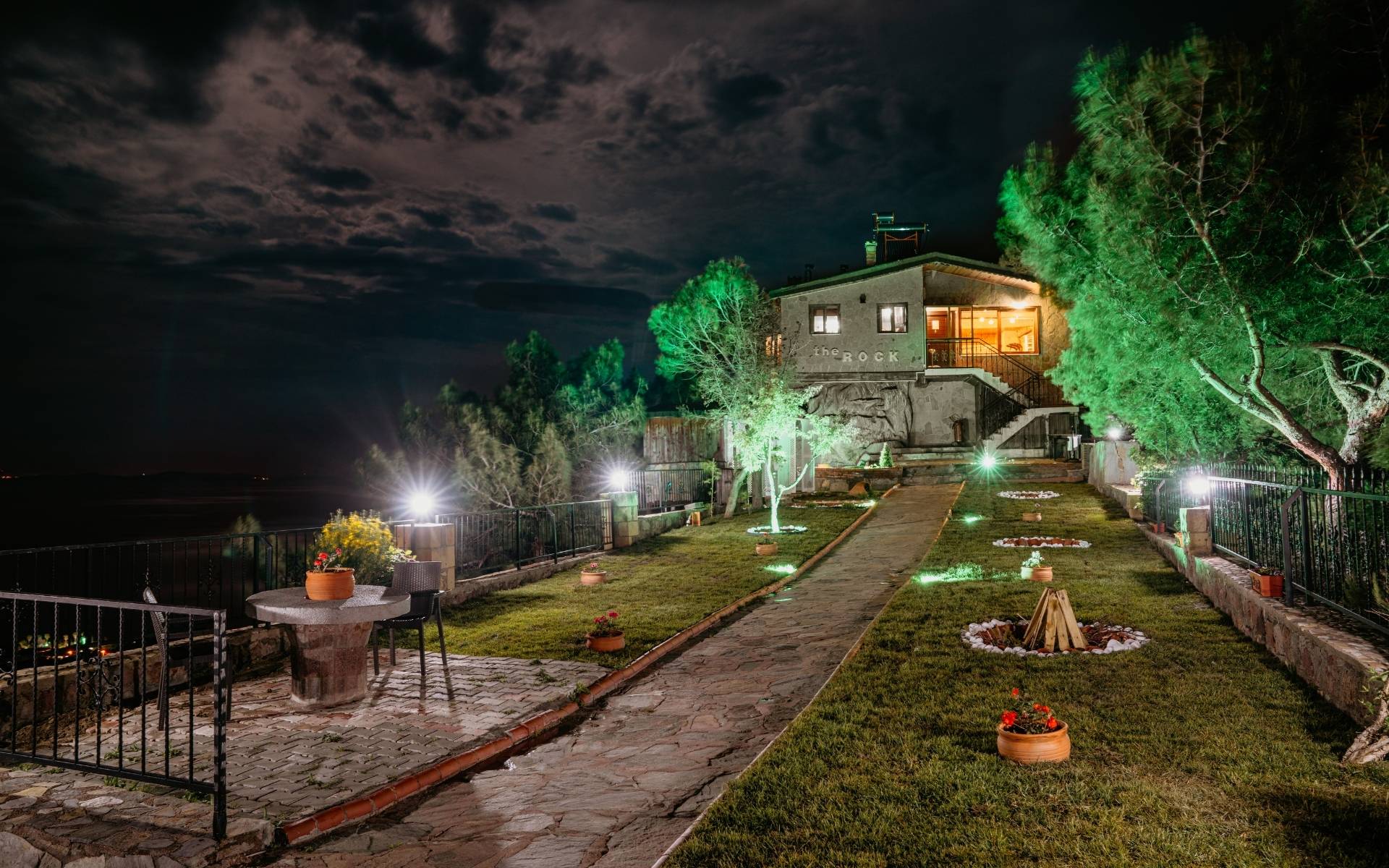 Assos Kartal Yuvası