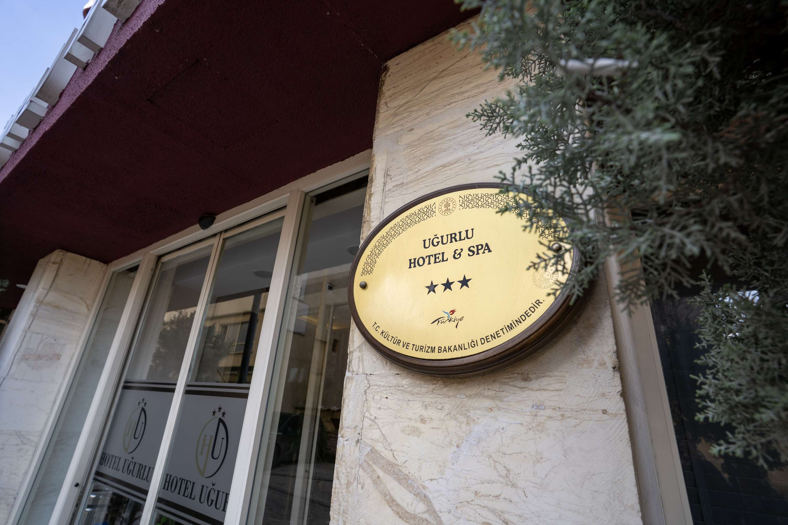 Uğurlu Hotel · 4