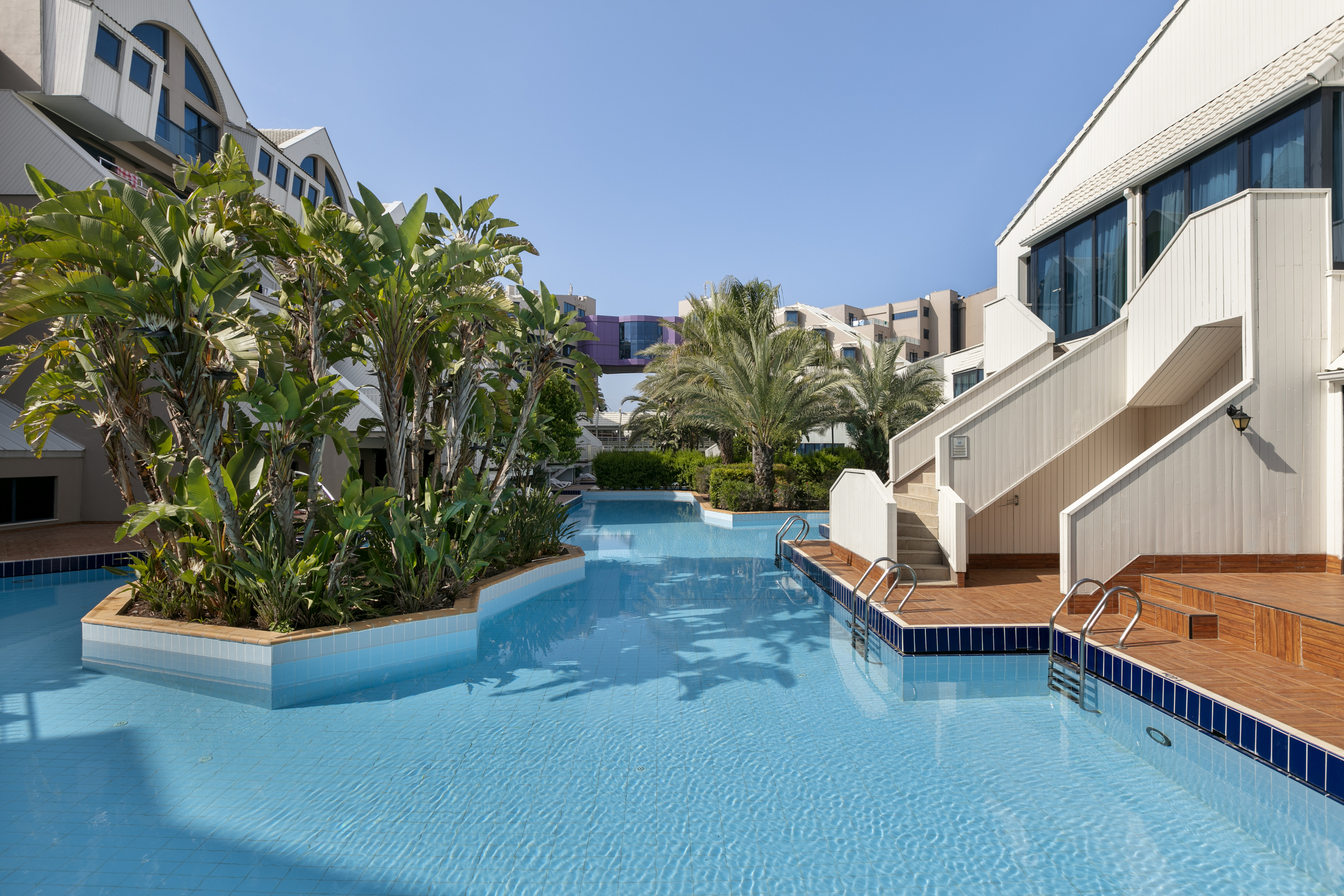 Susesi Luxury Resort Hotel Lake Suit Swim Up 