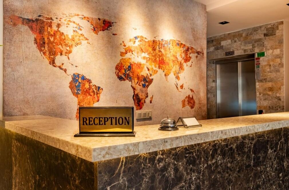 Fly Point Hotel · 3