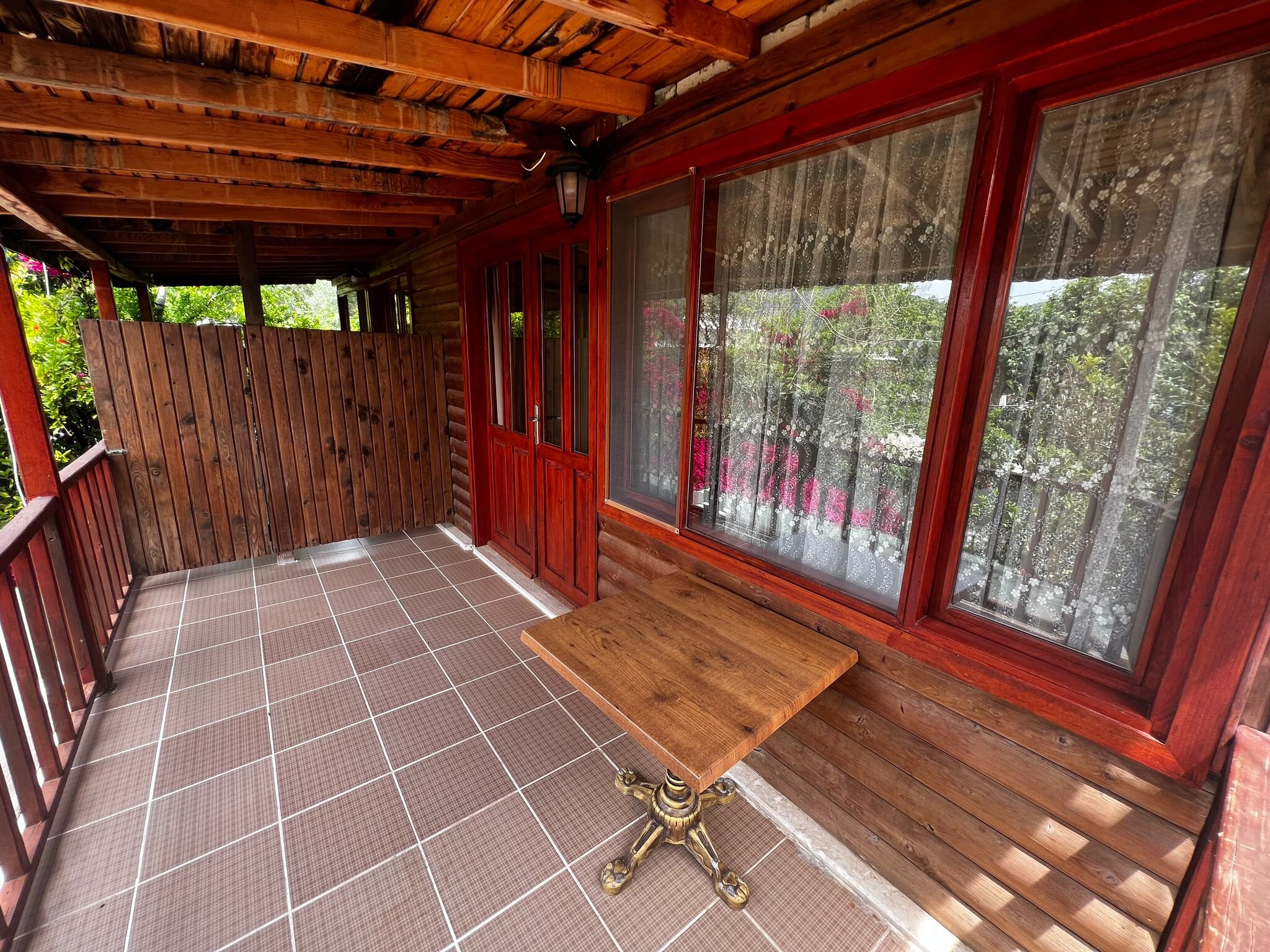 Lagoon Boutique Hotel
