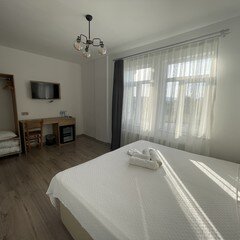 Parli Hotel Rezervasyon