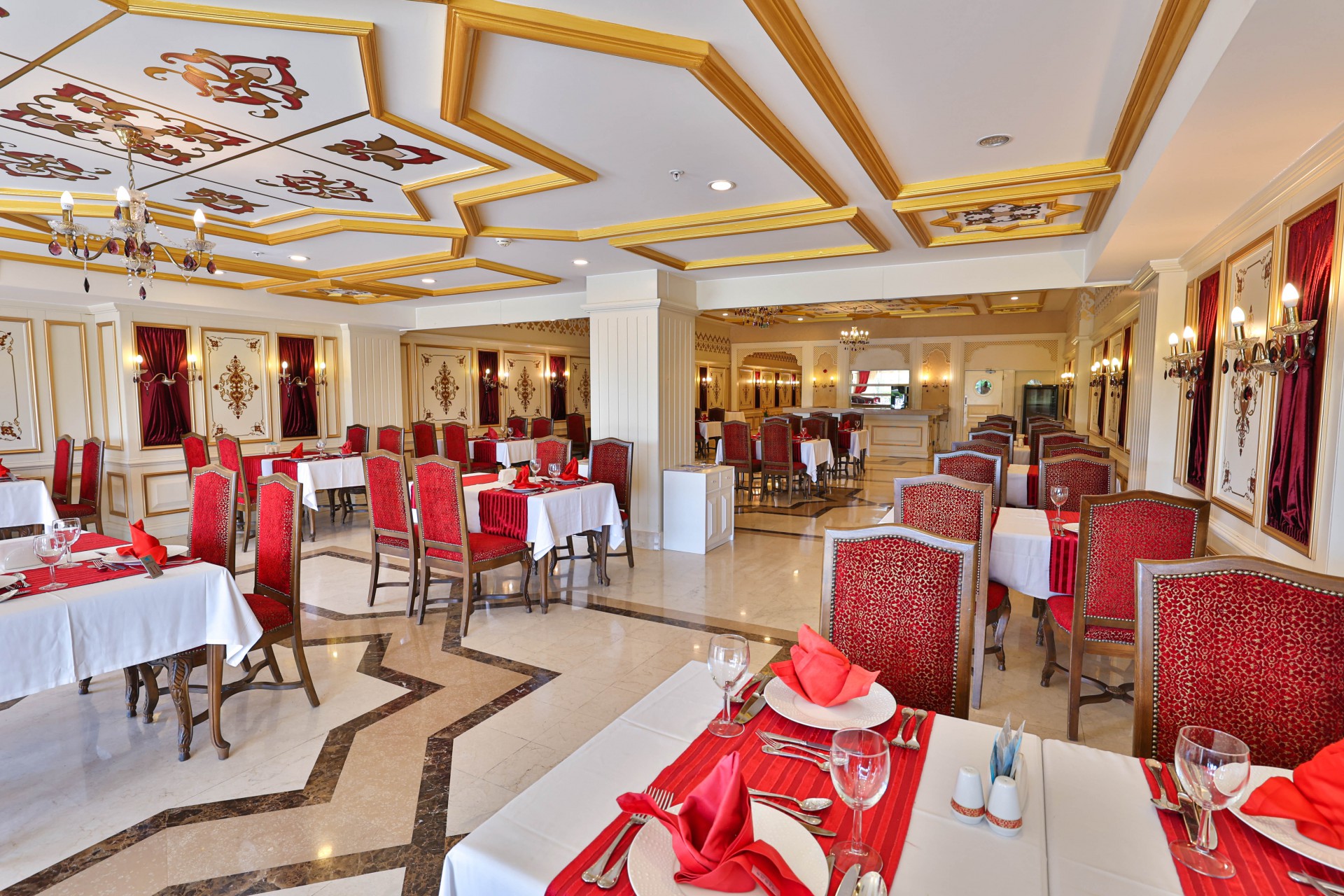 Crystal Palace Luxury Resort & Spa