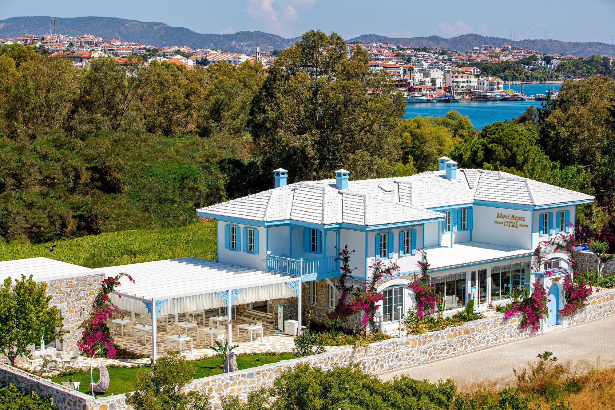 Mavi Beyaz Otel Datça ( Merkez )