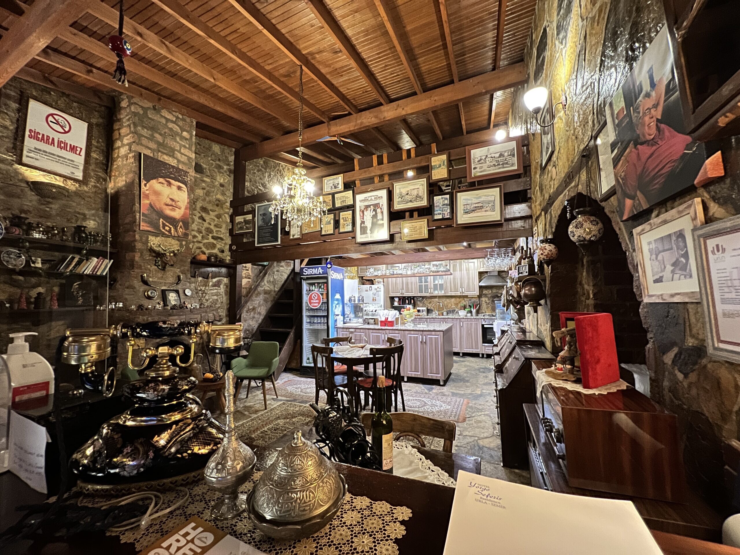 Otel Yorgo Seferis galeri 2