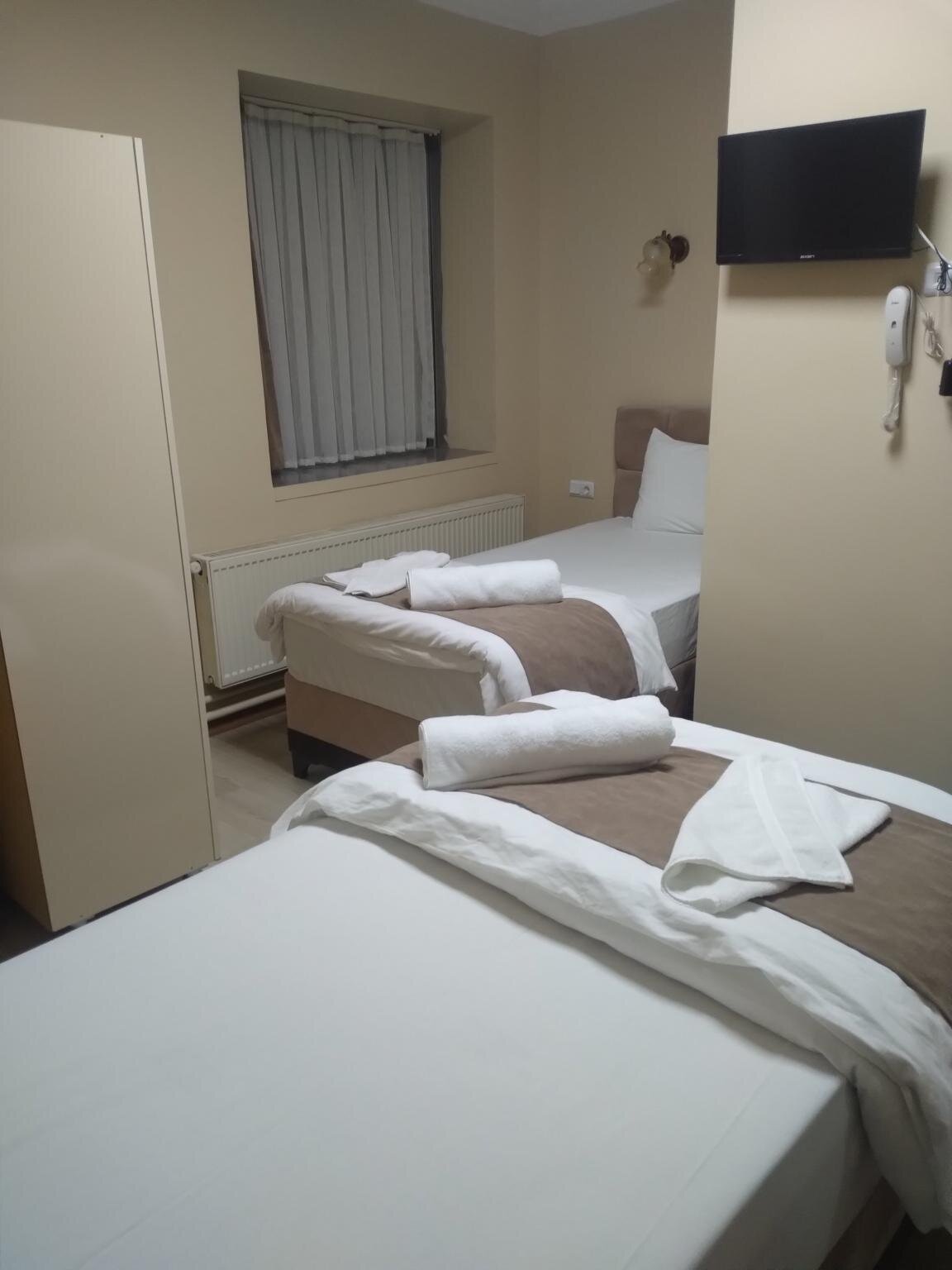 Lüx Otel